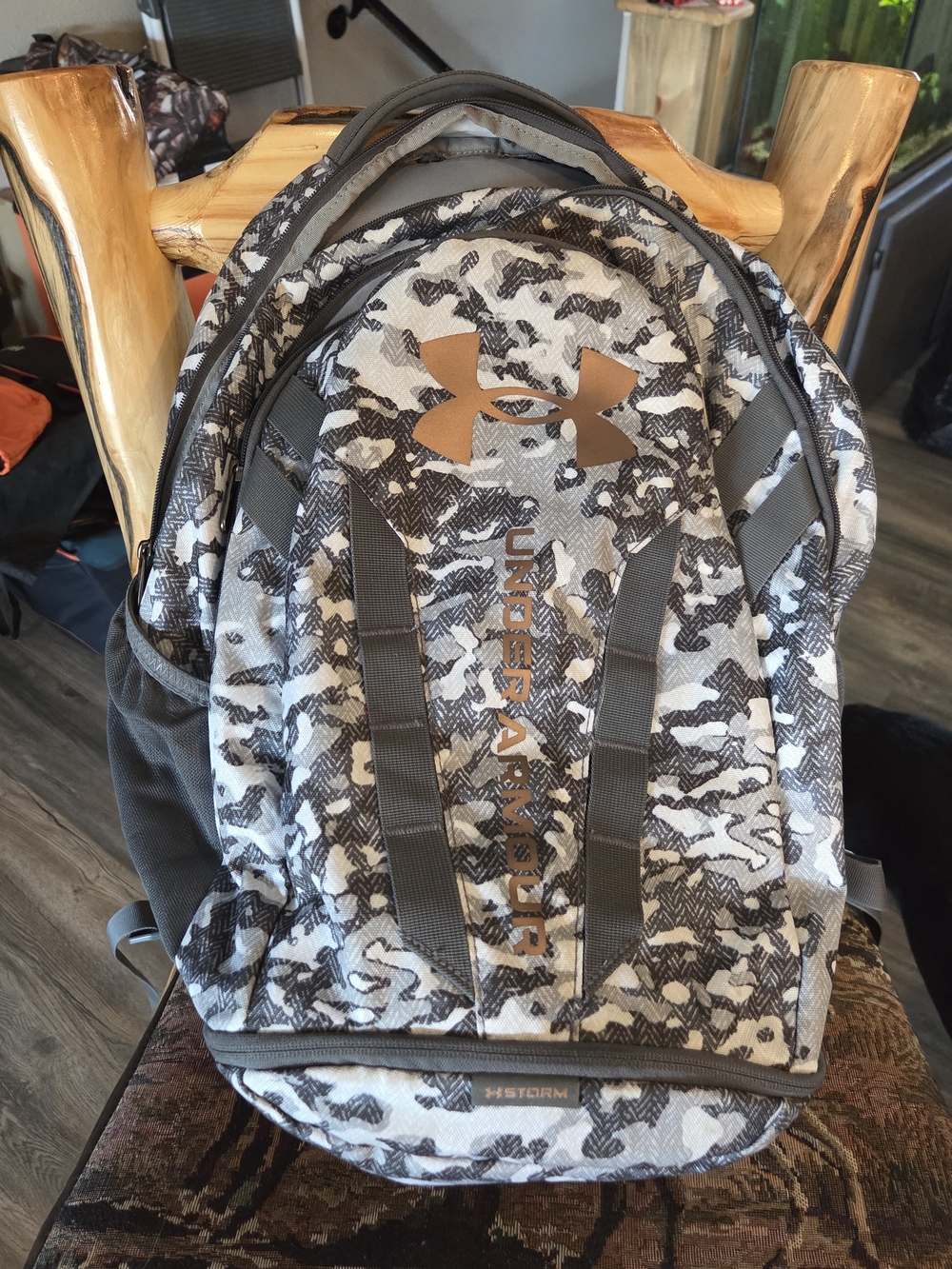Under Armour Men's White & Gray Camo Backpack
